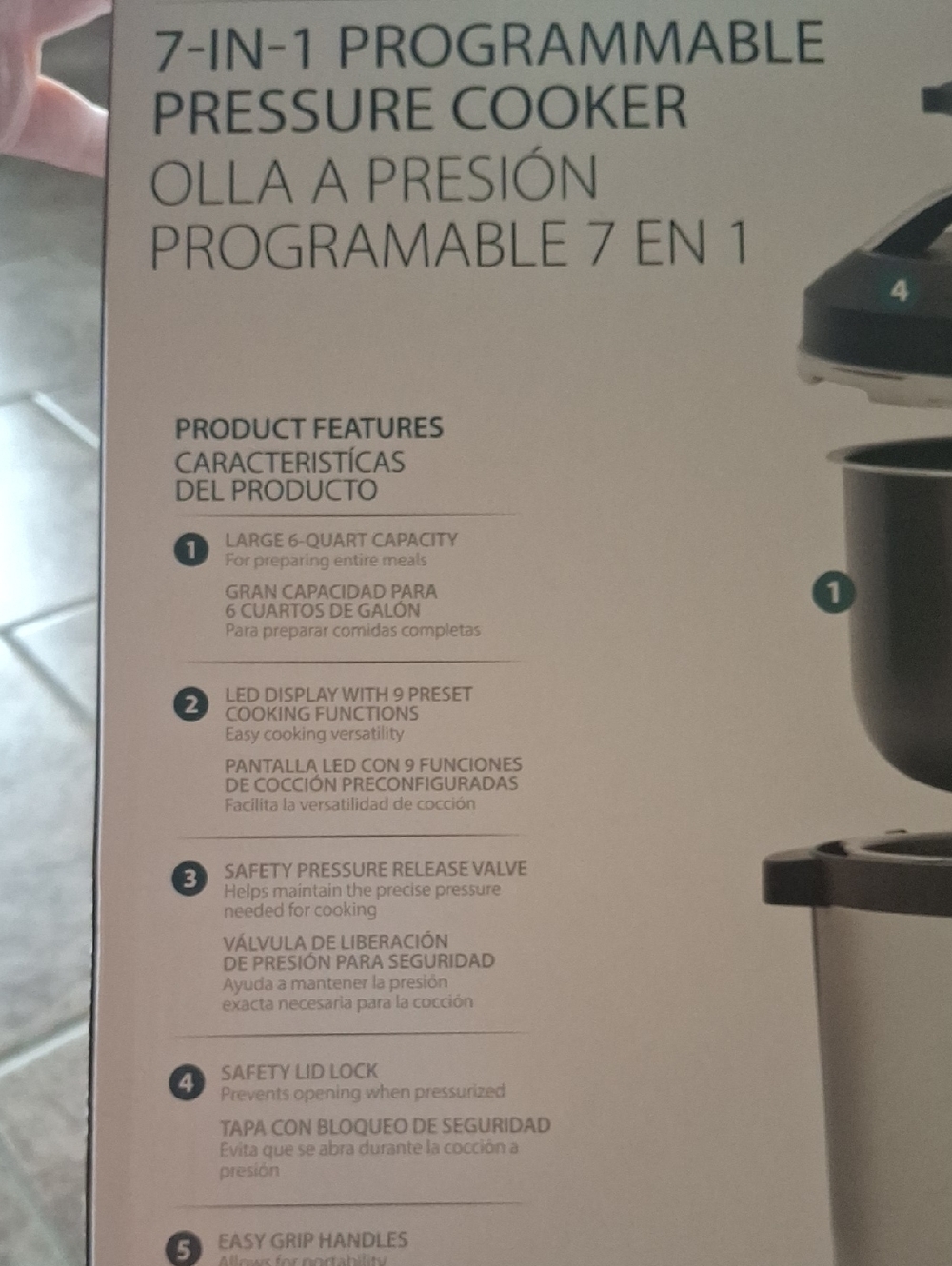 NWT Farberware Pressure Cooker. - Picture 3 of 3